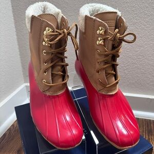 Sperry Women's Cognac Red and Tan Shearwater Lined Winter Boots size 9